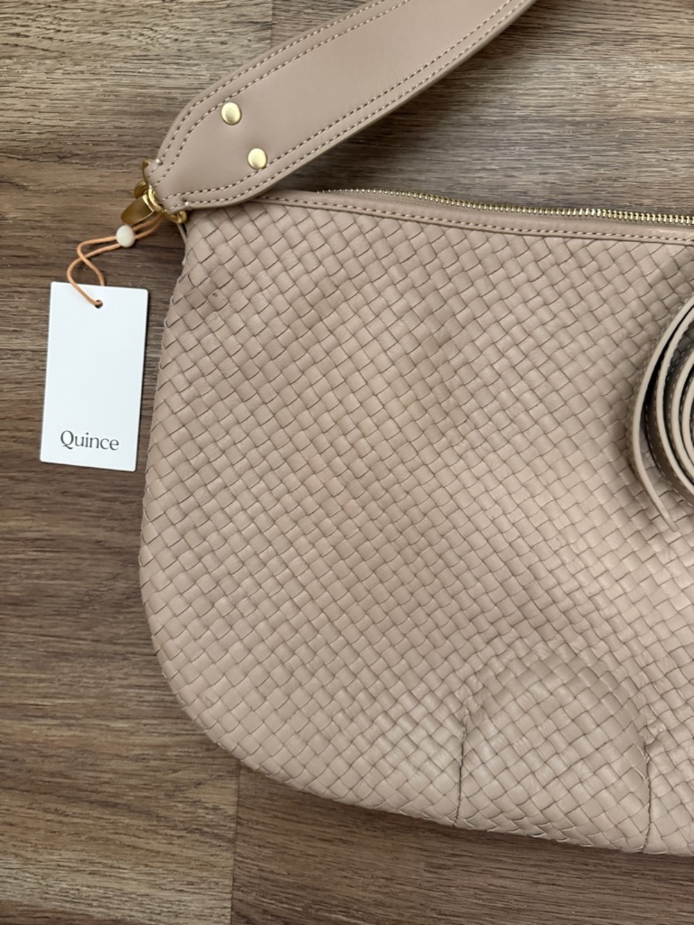Quince Beige Woven Leather Shoulder Bag with Gold Hardware - SIZE LARGE - Picture 4 of 8